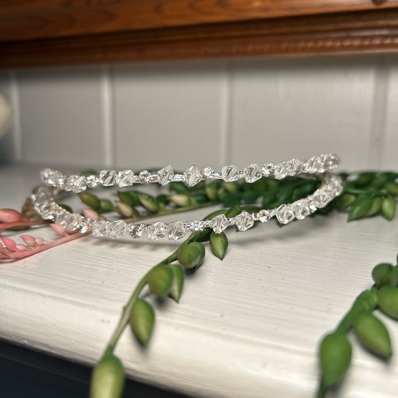 David’s Bridal Double Row Crystal Head Band - Picture 7 of 14